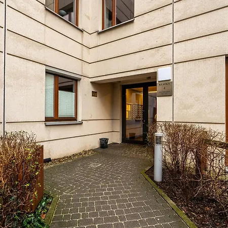 Sokratesa Business - 52m2 Terrace, Parking, Metro Nearby - By Rentujemy Apartment