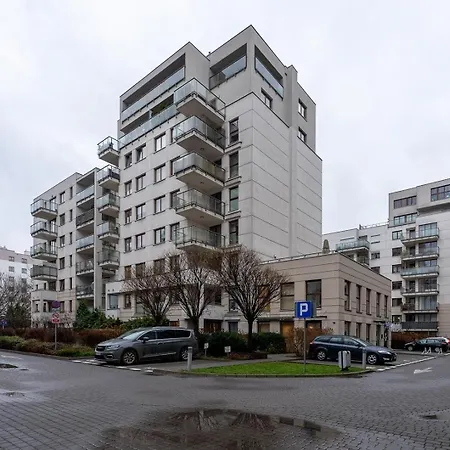 Sokratesa Business - 52m2 Terrace, Parking, Metro Nearby - By Rentujemy *