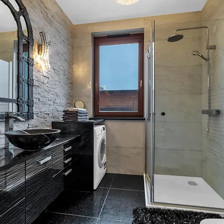 Apartament Sokratesa Business - 52m2 Terrace, Parking, Metro Nearby - By Rentujemy Warszawa