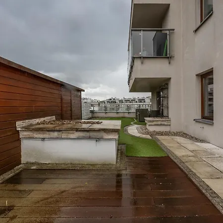 Sokratesa Business - 52m2 Terrace, Parking, Metro Nearby - By Rentujemy Apartment Warsaw
