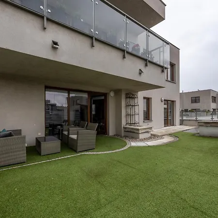 Sokratesa Business - 52m2 Terrace, Parking, Metro Nearby - By Rentujemy Apartment