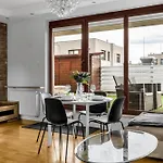 Sokratesa Business - 52m2 Terrace, Parking, Metro Nearby - By Rentujemy Apartman *